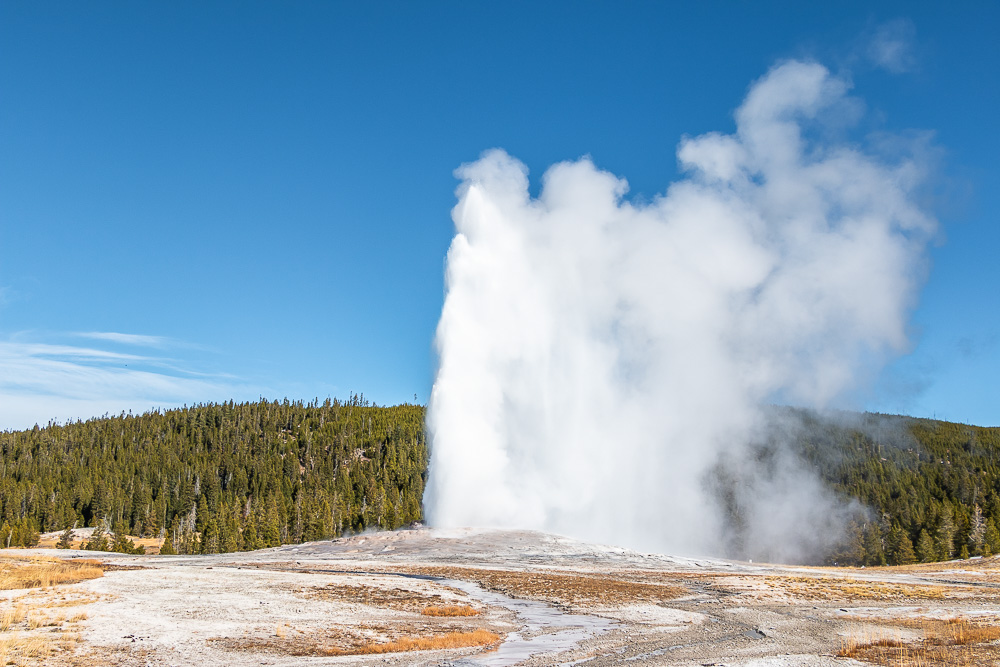 Visit Old Faithful - Roads and Destinations, roadsanddestinations.com