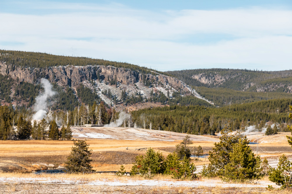 Yellowstone - Roads and Destinations