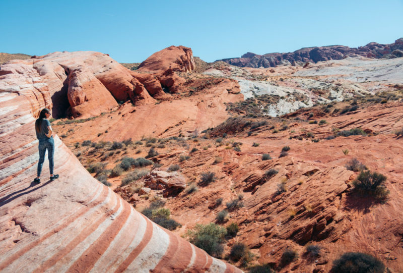 Hiking the Fire Wave Trail in Valley of Fire, Nevada - Roads and ...