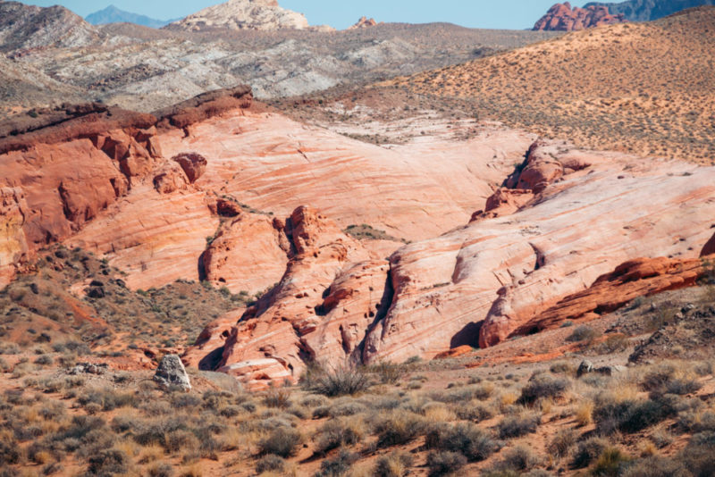 Hiking the Fire Wave Trail in Valley of Fire, Nevada - Roads and ...
