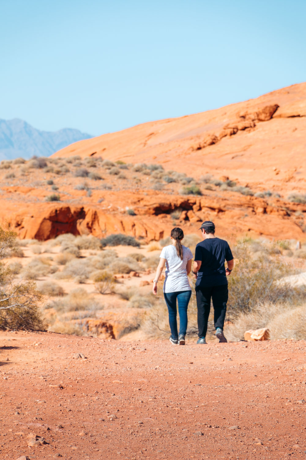 Hike White Domes Trail in Valley of Fire - Roads and Destinations