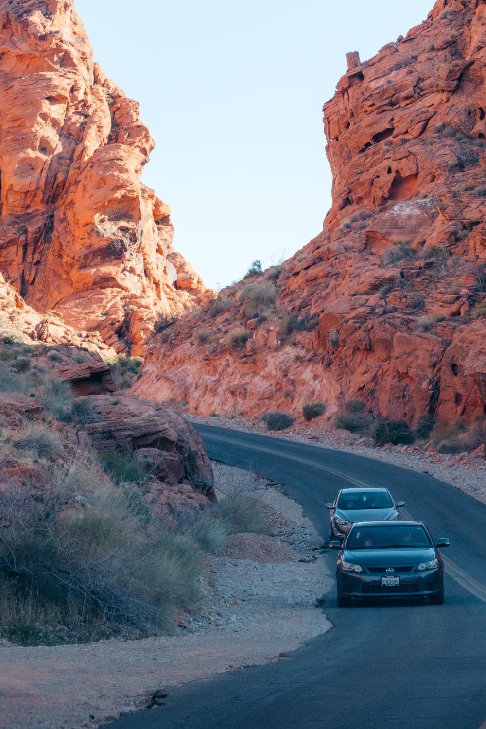 Hike White Domes Trail in Valley of Fire - Roads and Destinations