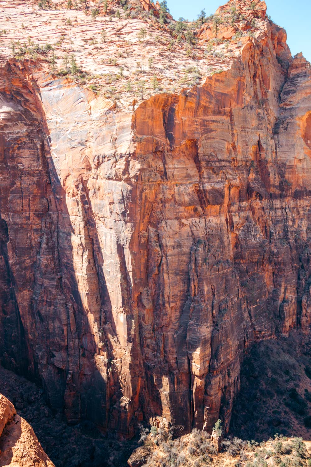 Hiking in Utah- Roads and Destinations