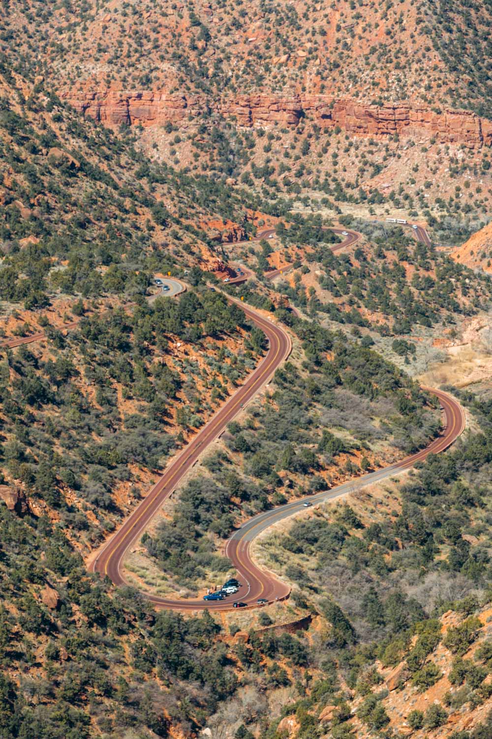 Hike Zion Canyon Overlook Trail - Roads and Destinations