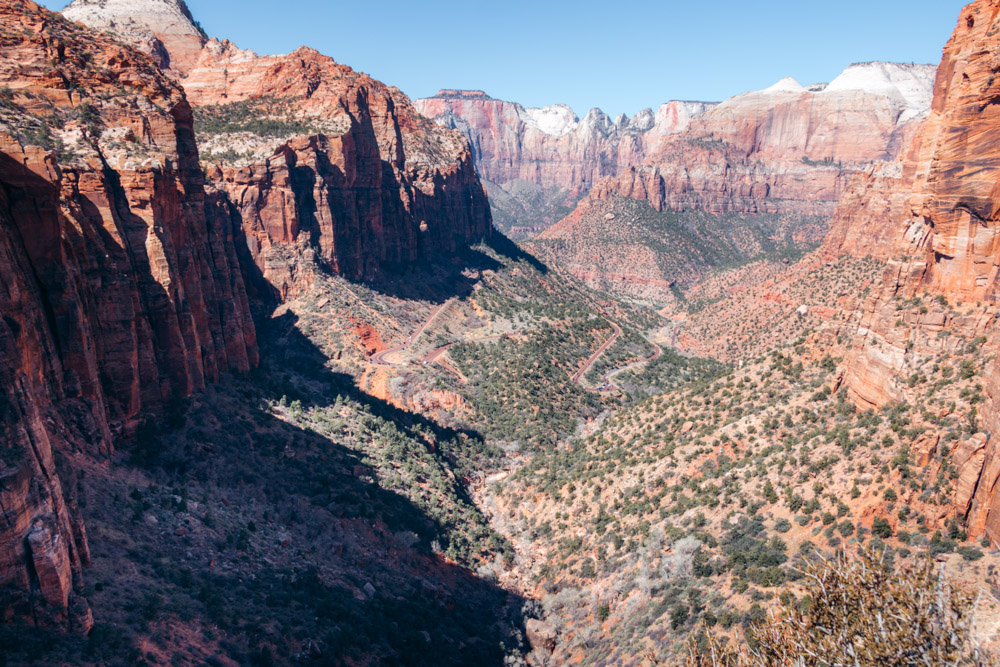 Utah - Roads and Destinations.