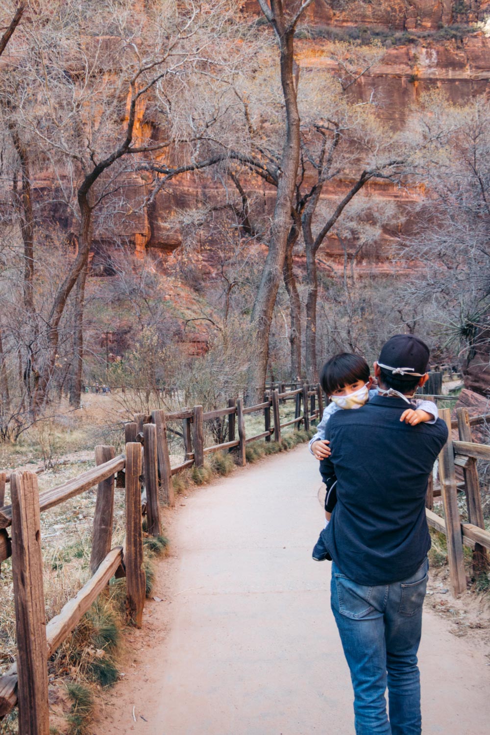 Zion Riverside Walk Trail hike - Roads and Destinations