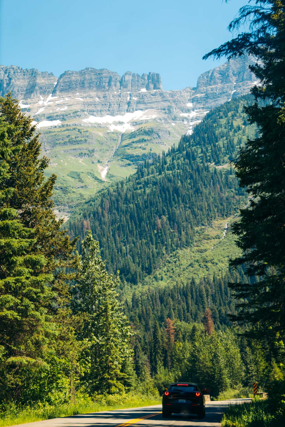 Glacier National Park Travel Guide - Roads and Destinations