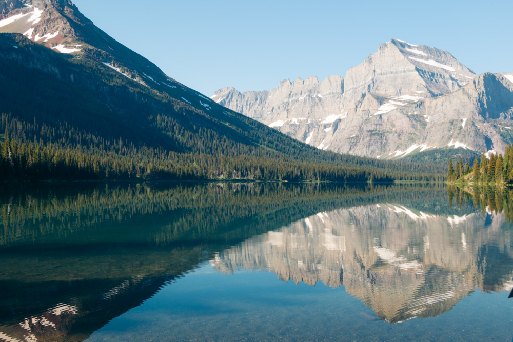 Iconic Photo Spots in Glacier National Park - Roads and Destinations