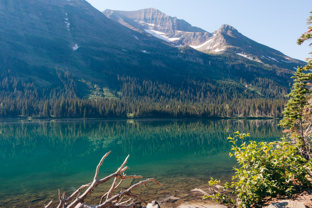 Iconic Photo Spots in Glacier National Park - Roads and Destinations