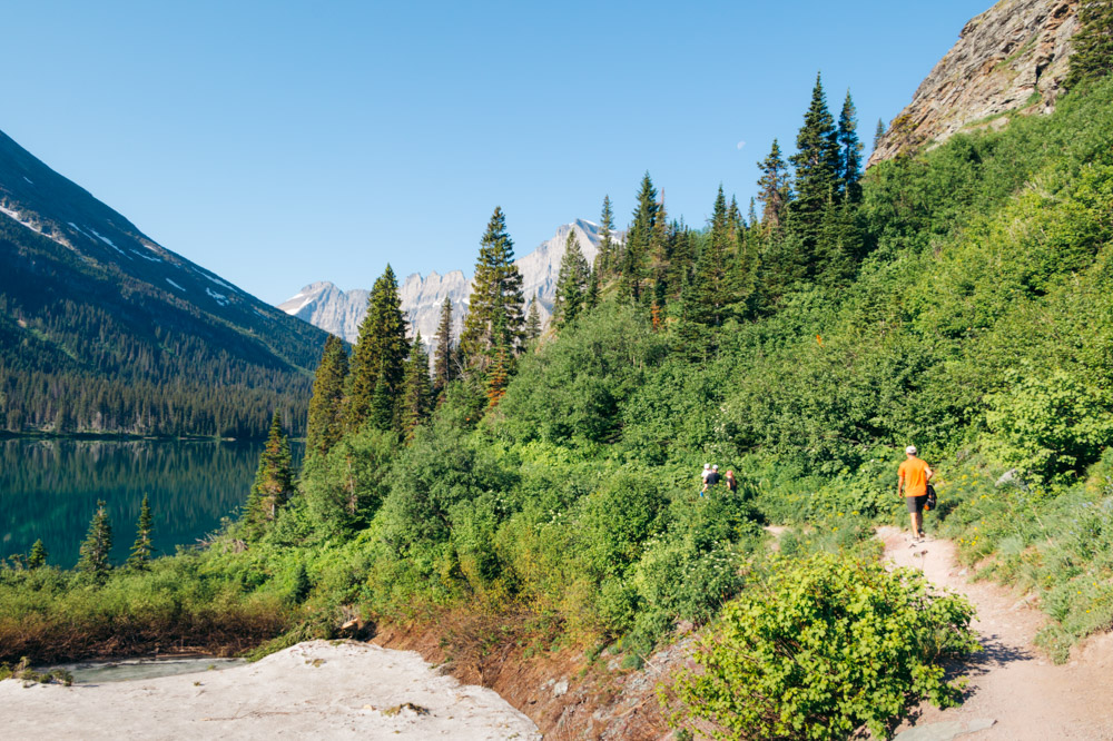 Grinnell Glacier Overlook Trail, Hike in Many Glacier - Roads and Destinations