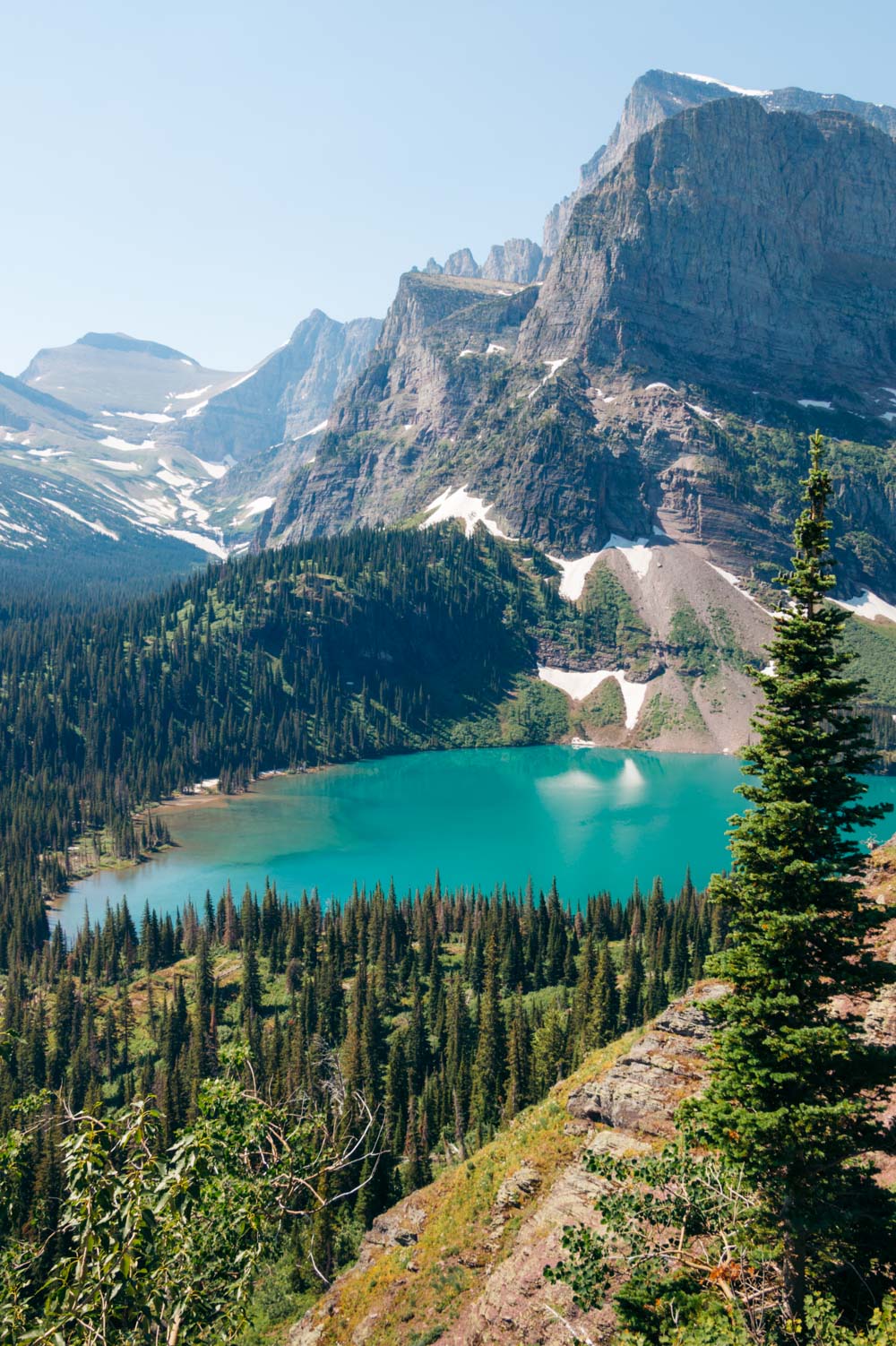 Grinnell Glacier Overlook Trail, Hike in Many Glacier - Roads and Destinations