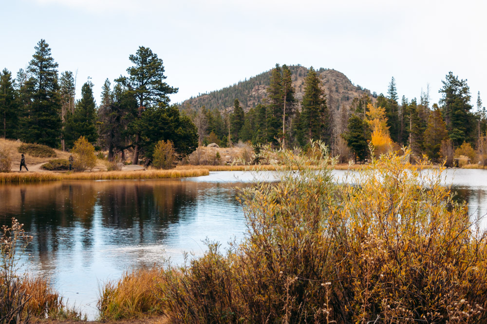 Sprague Lake Hike - Roads and Destinations