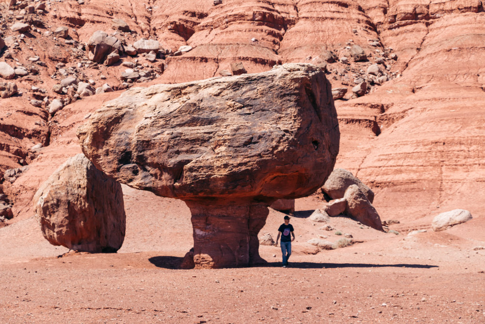 Balanced Rock, Arizona - Roads and Destinations