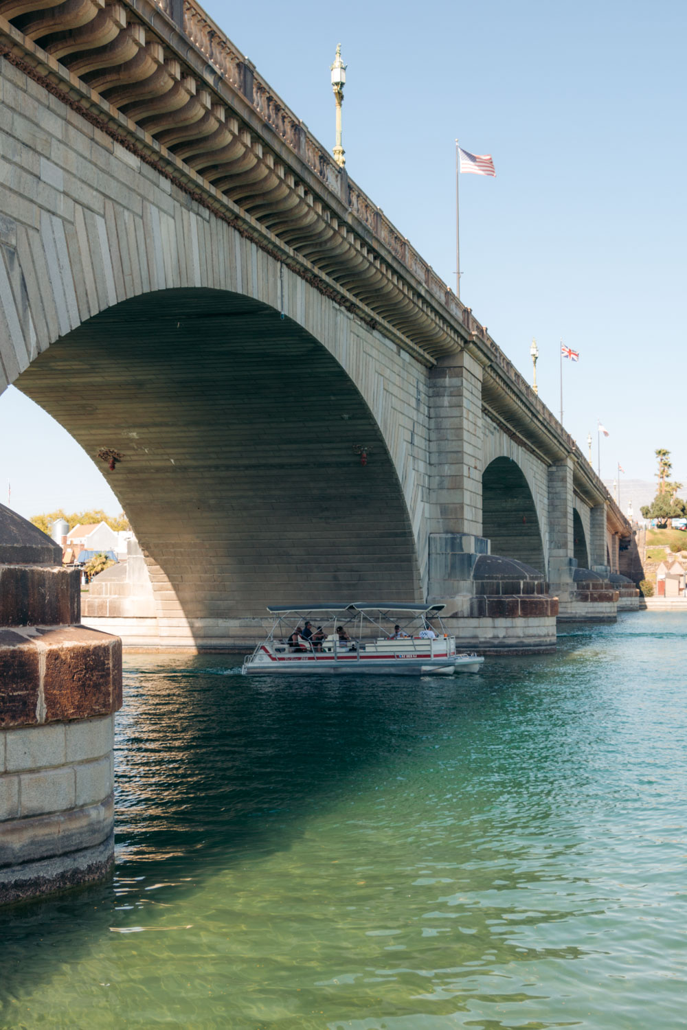 London Bridge, Arizona - Roads and Destinations