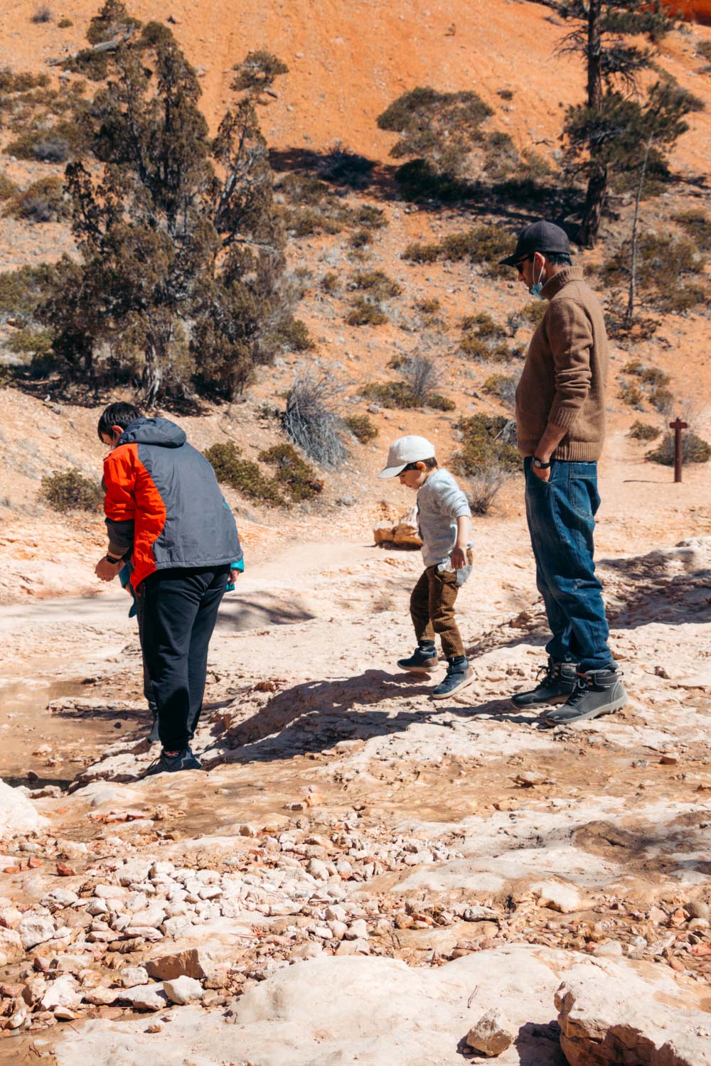 Waterfall Hike in Bryce Canyon - Roads and Destinations