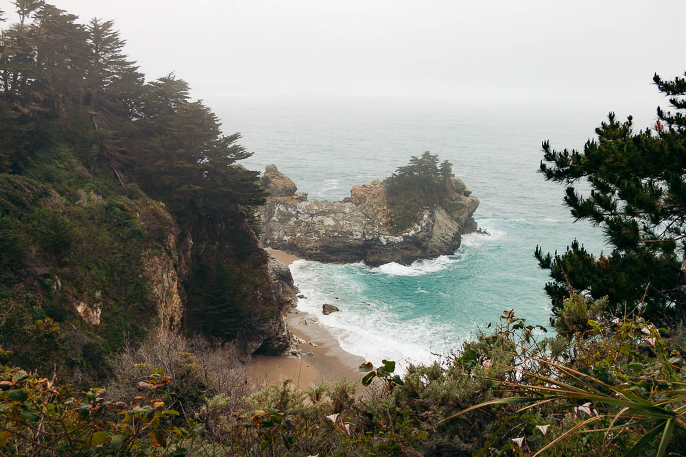 How to visit McWay Falls, Big Sur - Roads and Destinations