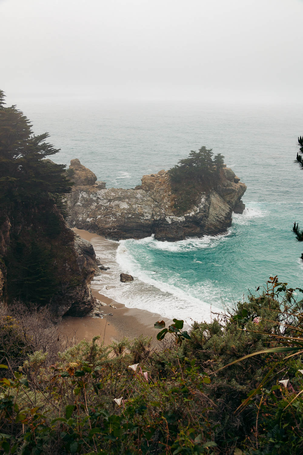 How to visit McWay Falls, Big Sur - Roads and Destinations