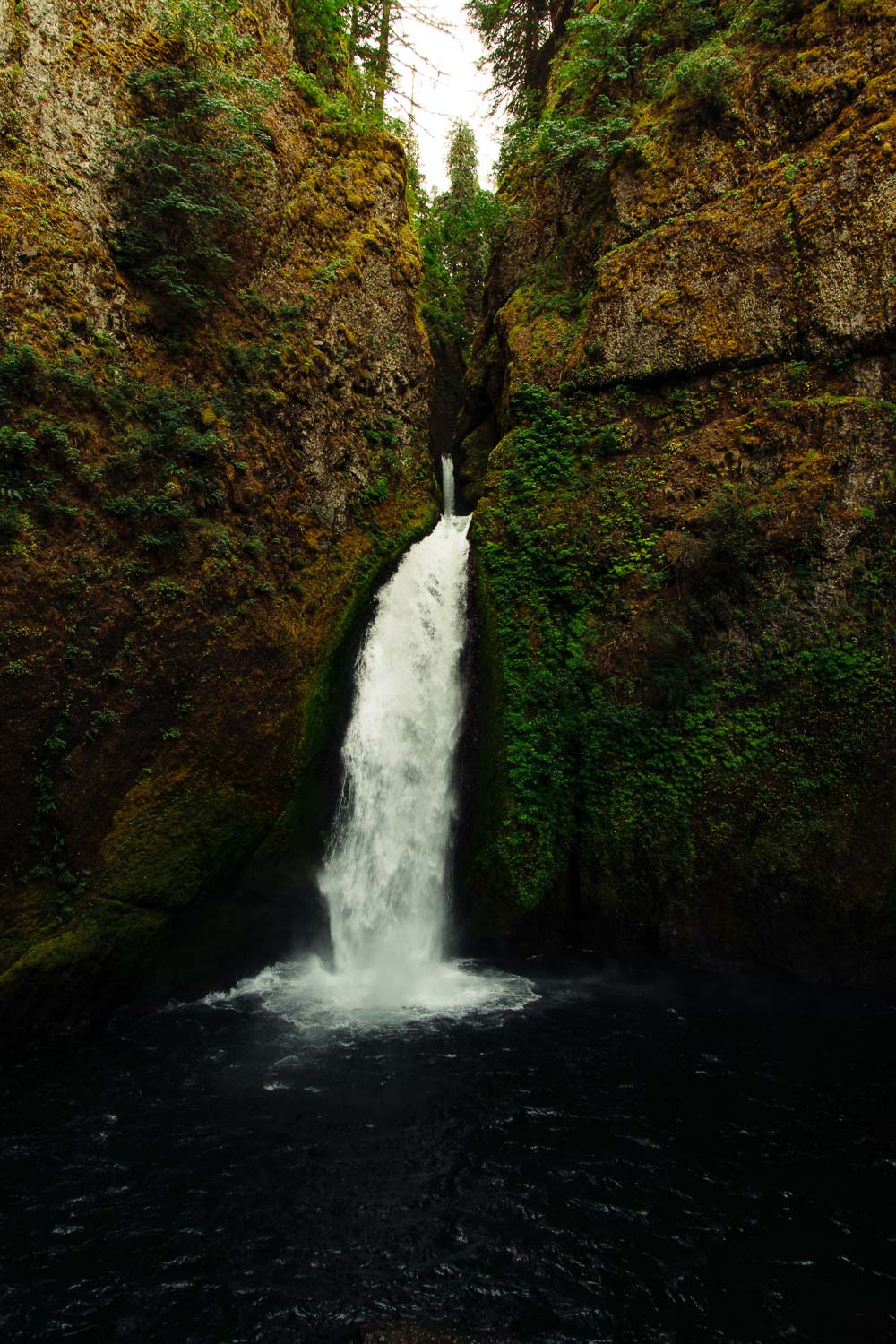 The best waterfalls in Columbia River Gorge -- Roads and Destinations