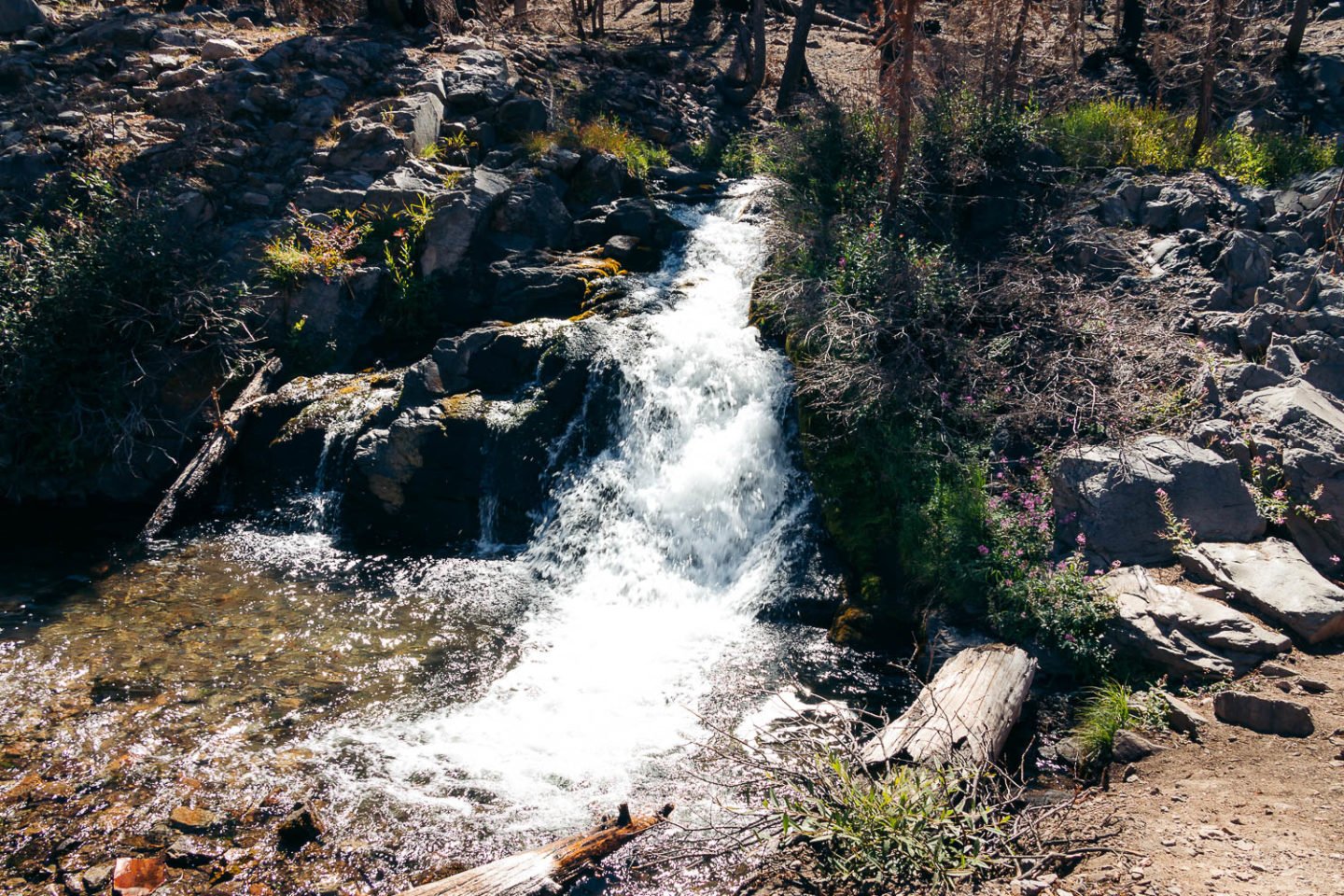 Lassen Volcanic National Park - Roads and Destinations.