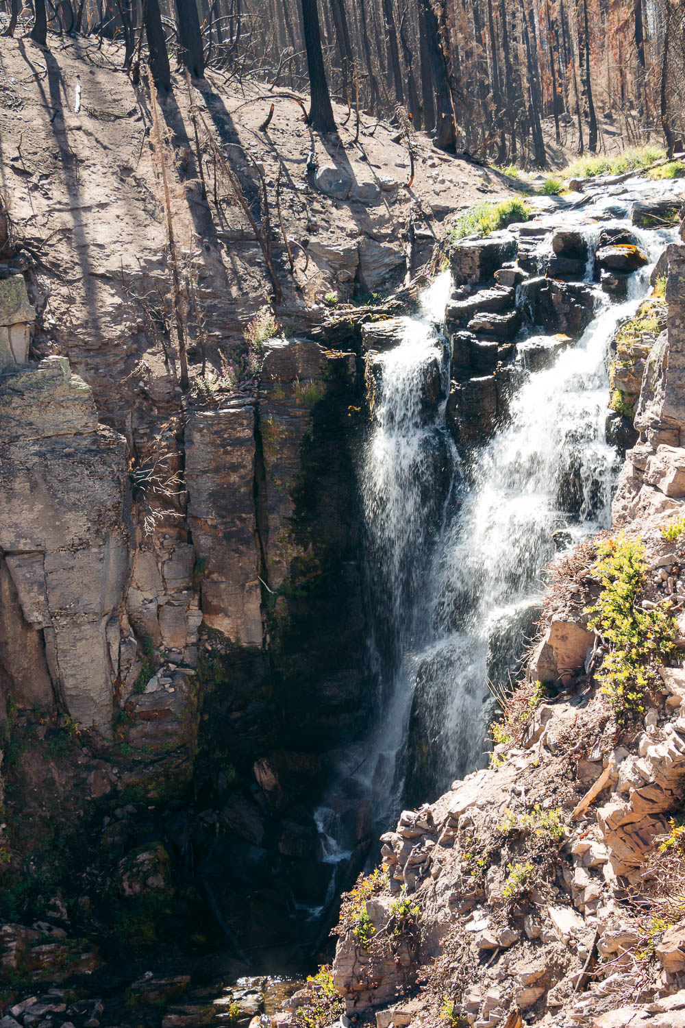 Lassen Volcanic National Park - Roads and Destinations.