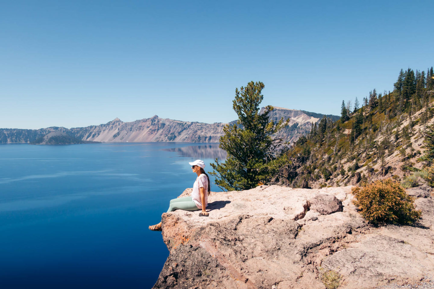 One day in Crater Lake - Roads and Destinations