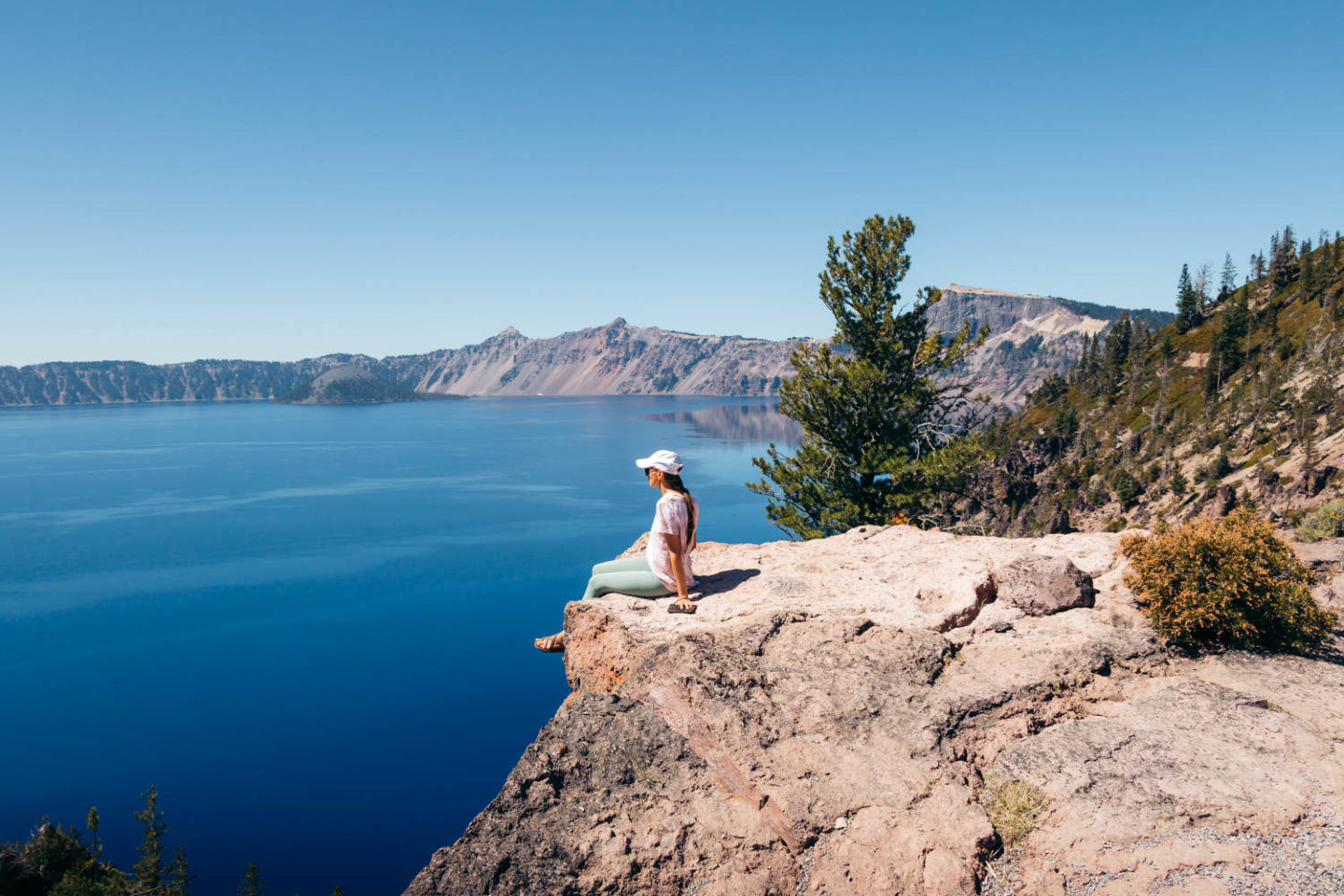 One day in Crater Lake - Roads and Destinations