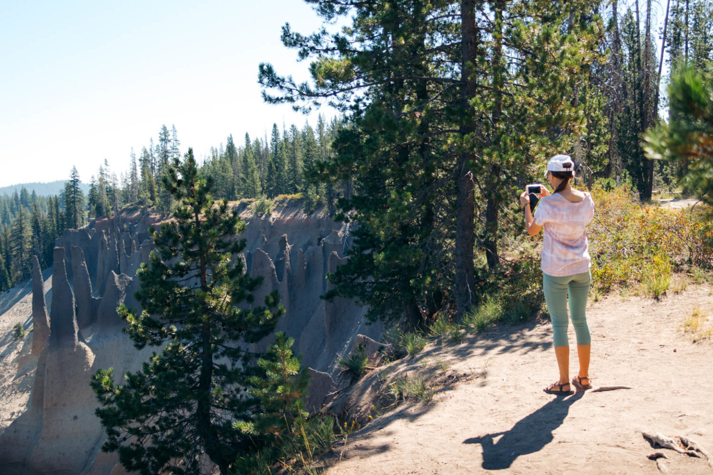 One day in Crater Lake - Roads and Destinations