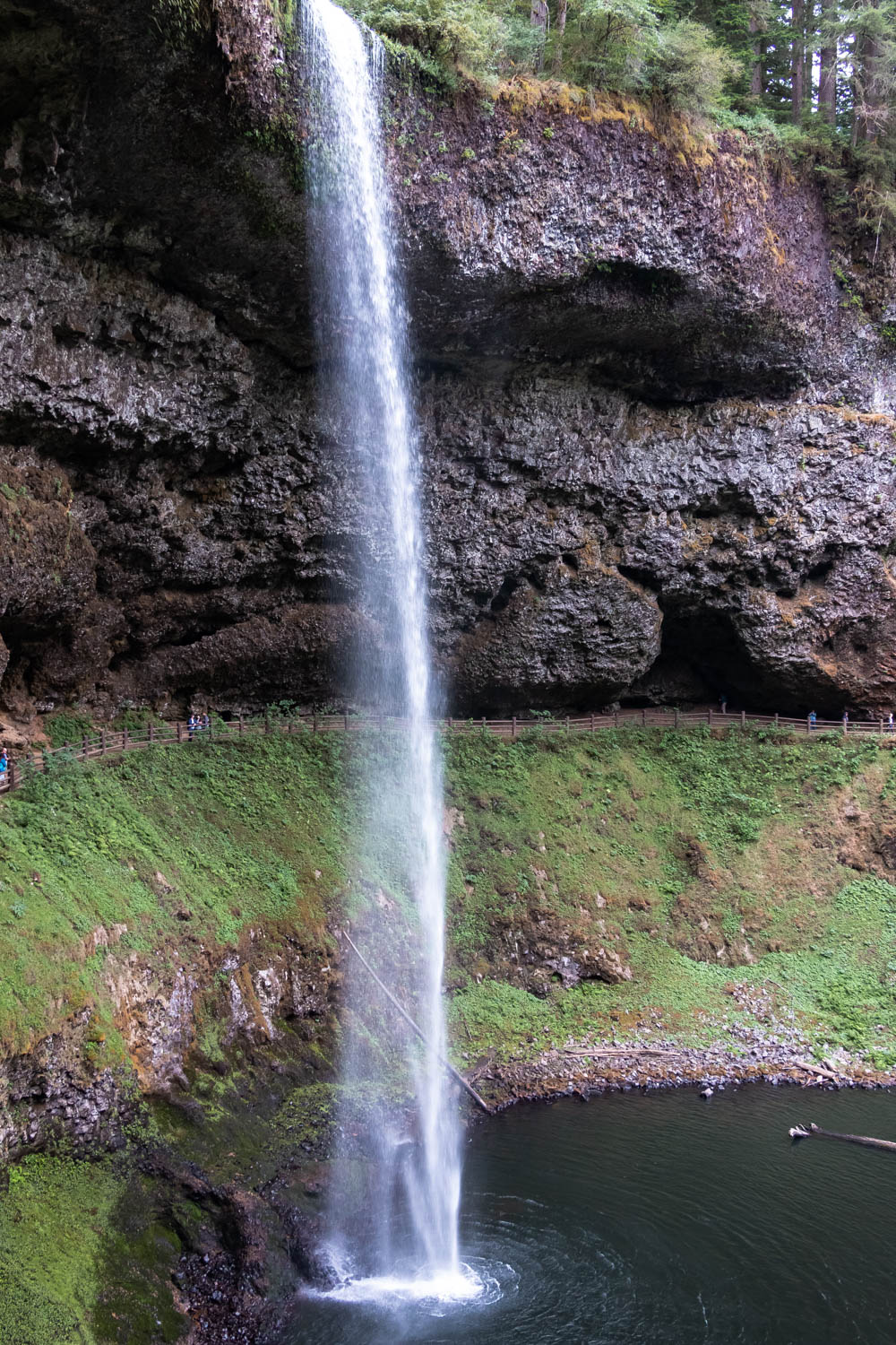 Silver Falls State Park, Oregon - Roads and Destinations