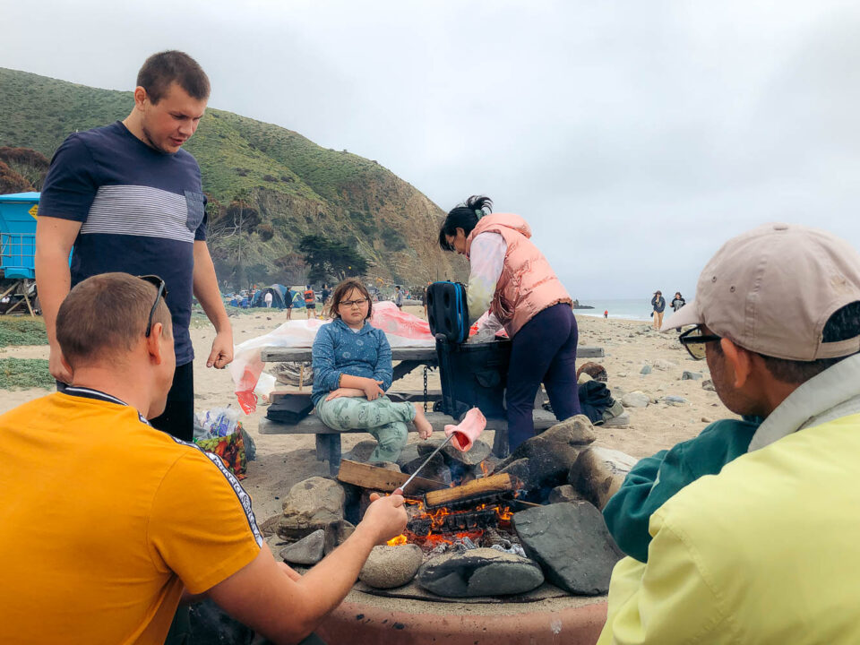 Barbecue at Sycamore Cove Beach, Malibu - Roads and Destinations