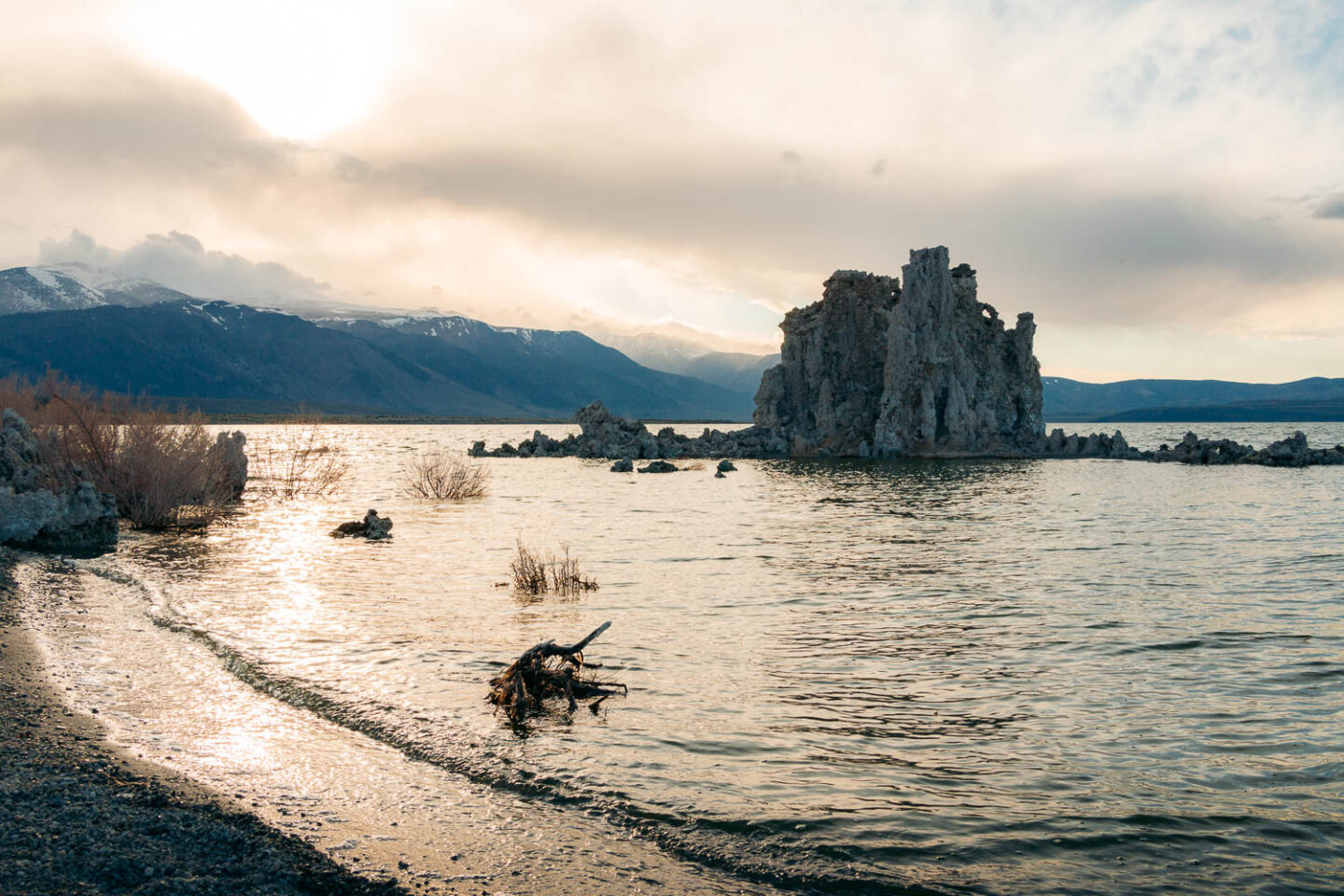 Mono Lake - Roads and Destinations