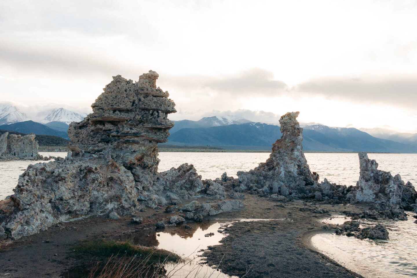 Mono Lake - Roads and Destinations