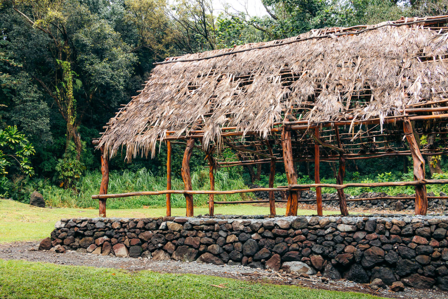 Pipiwai Trail - Roads and Destinations