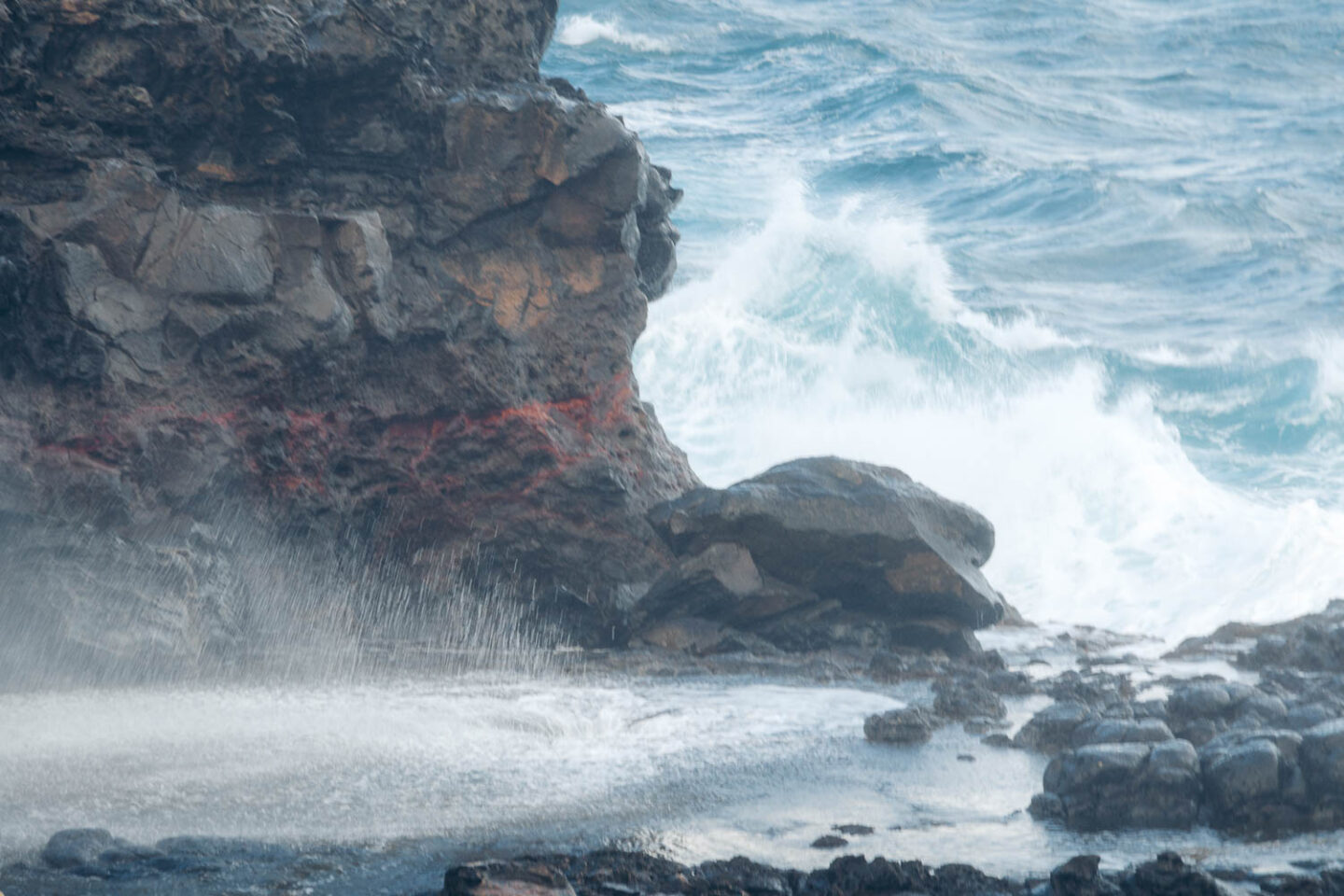 Nakalele Blowhole, Maui - Roads and Destinations 