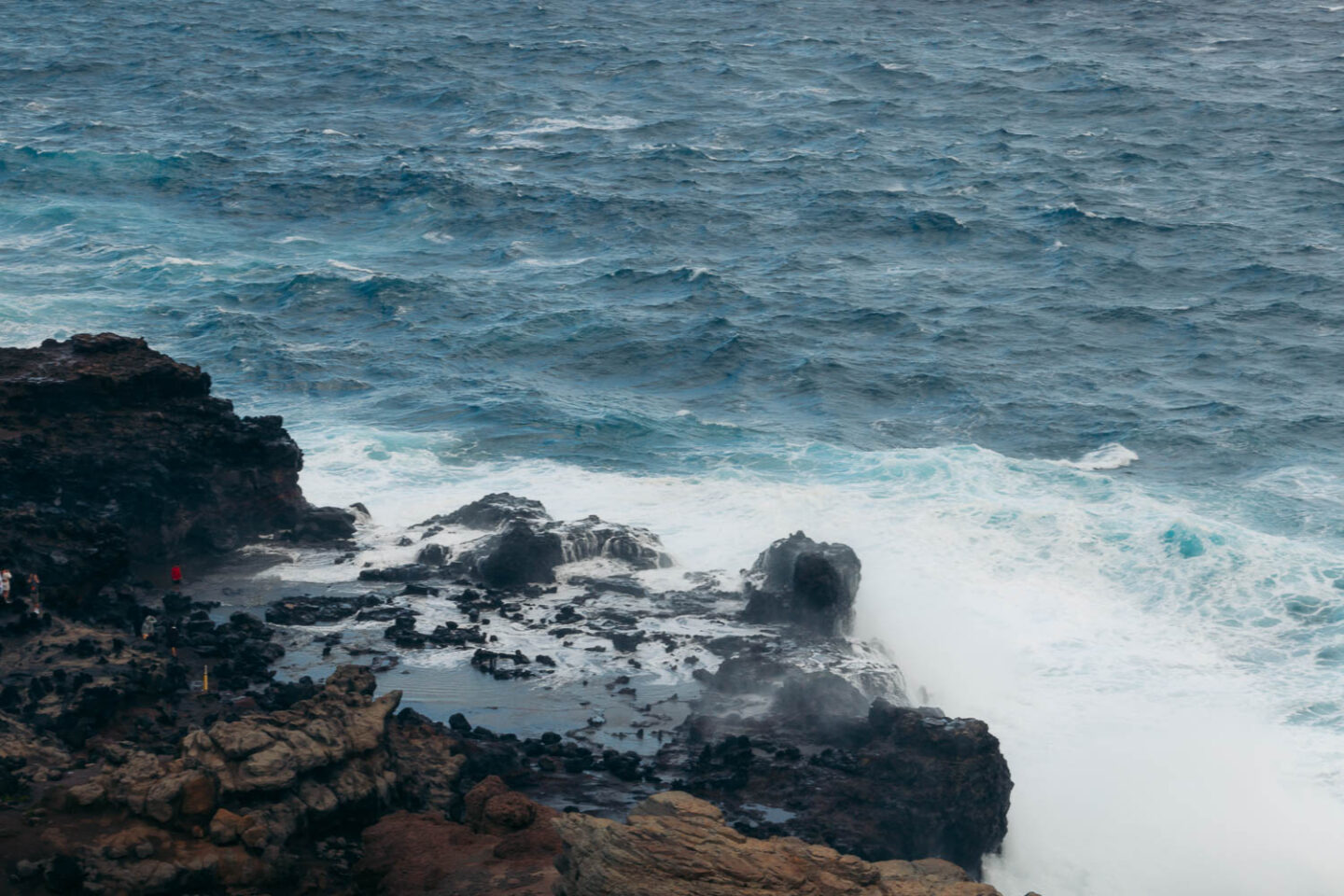 Nakalele Point - Roads and Destinations