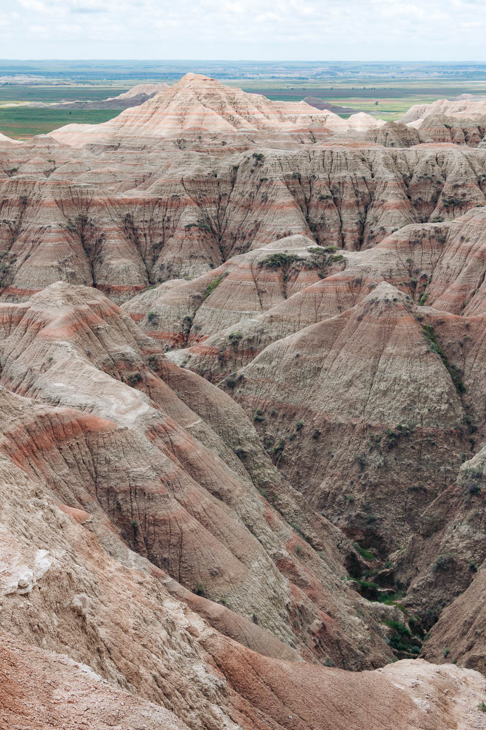 South Dakota - Roads and Destinations