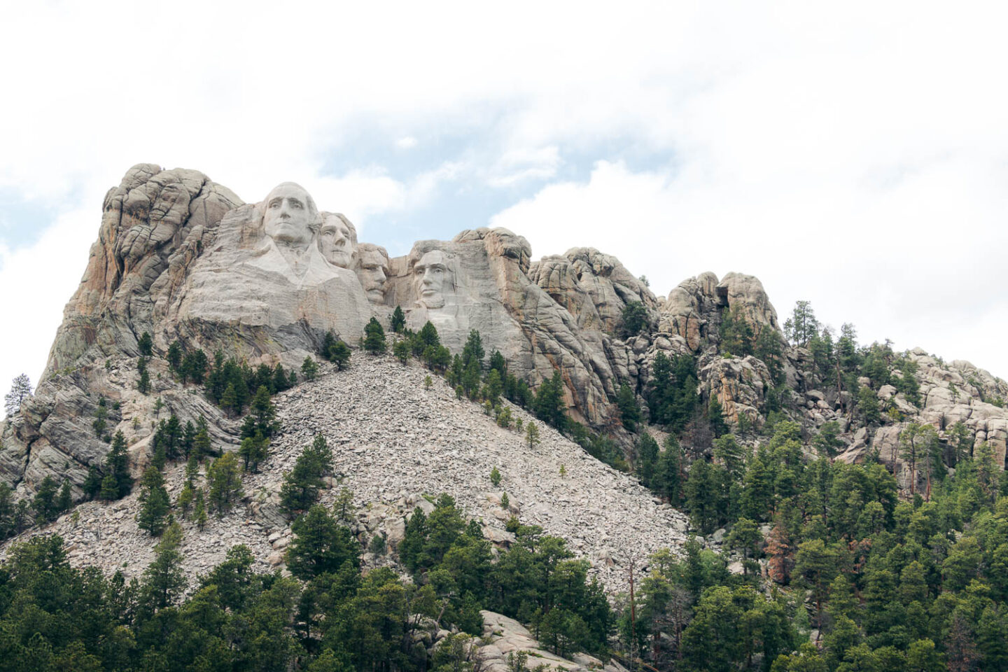 Mount Rushmore National Memorial - Roads and Destinations