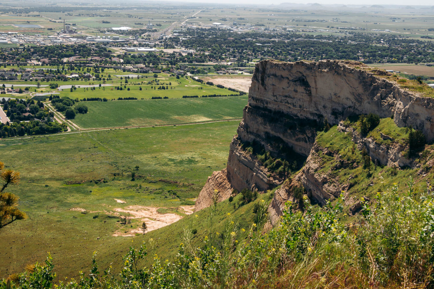 Scotts Bluff, Nebraska - Roads and Destinations