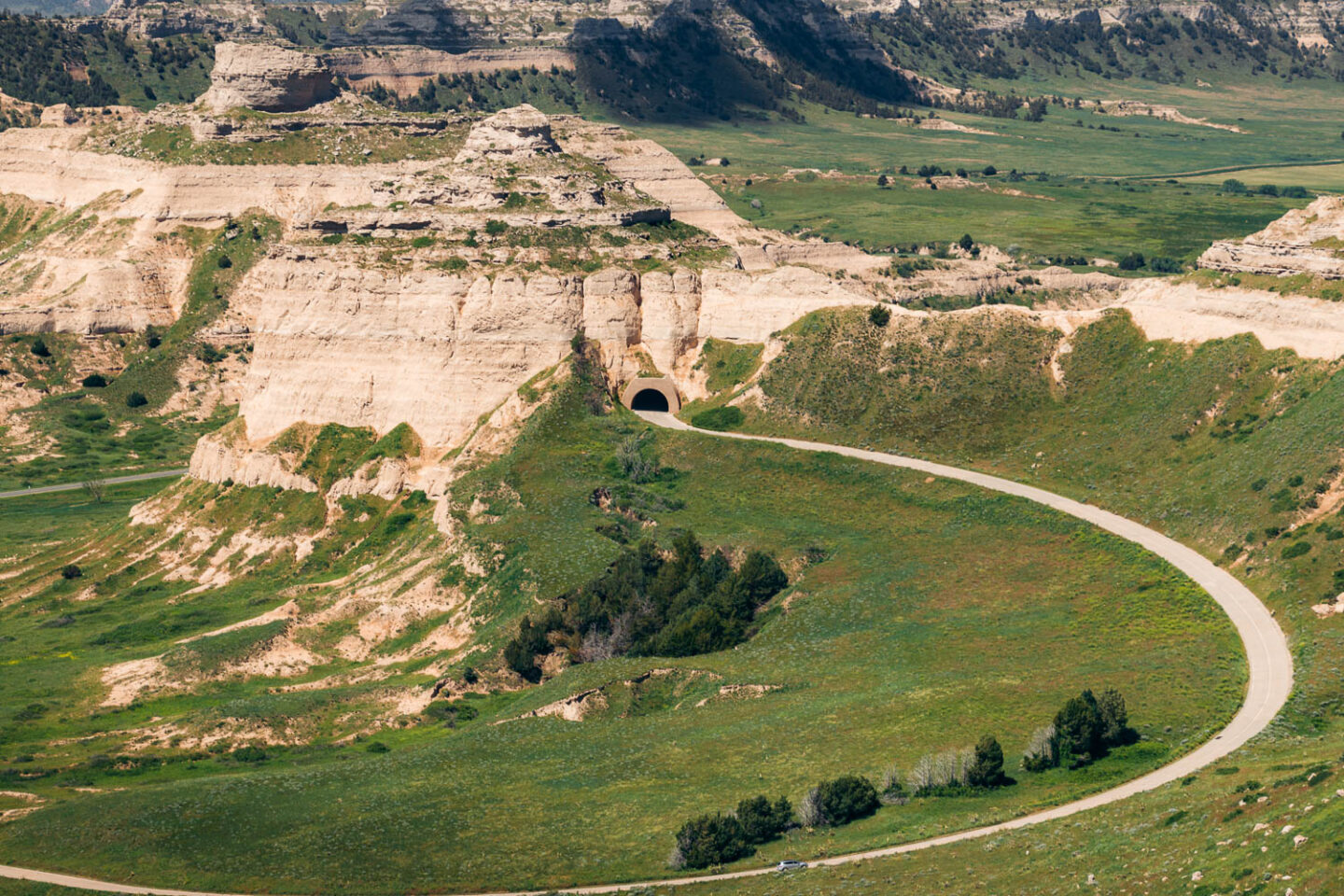 Scotts Bluff, Nebraska - Roads and Destinations