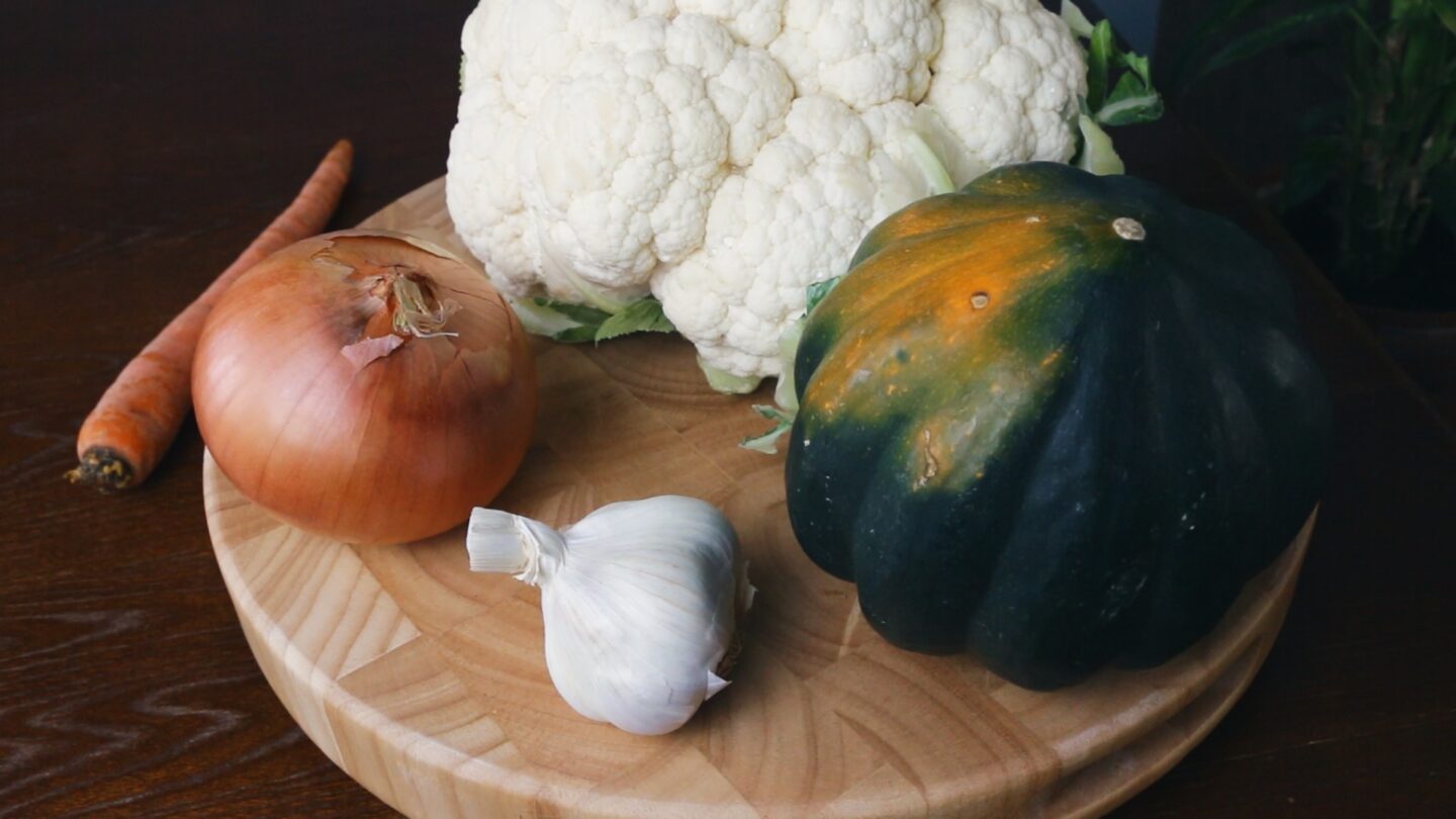 Roasted pumpkin and cauliflower soup - Roads and Destinations