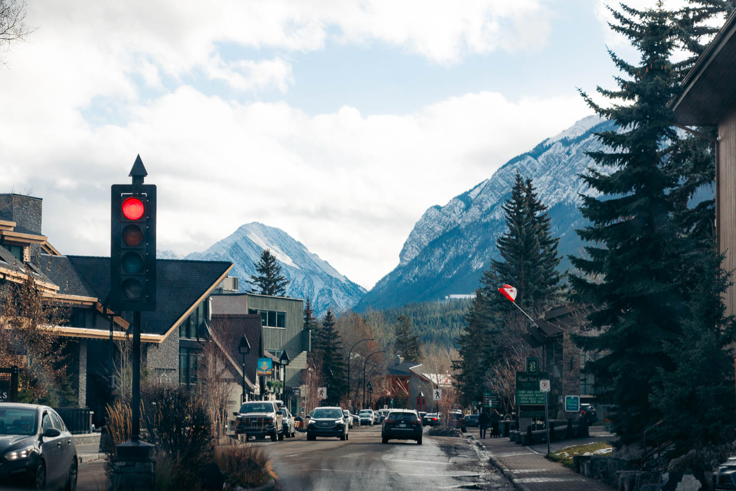 Banff National Park in November-early winter - Roads and Destinations