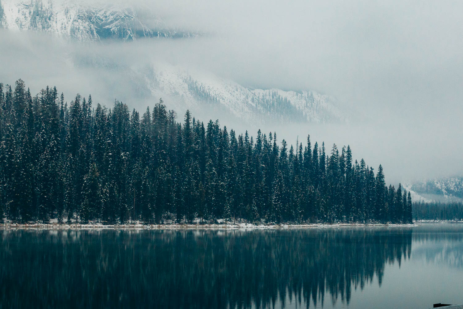 Yoho National Park in winter - Roads and Destinations