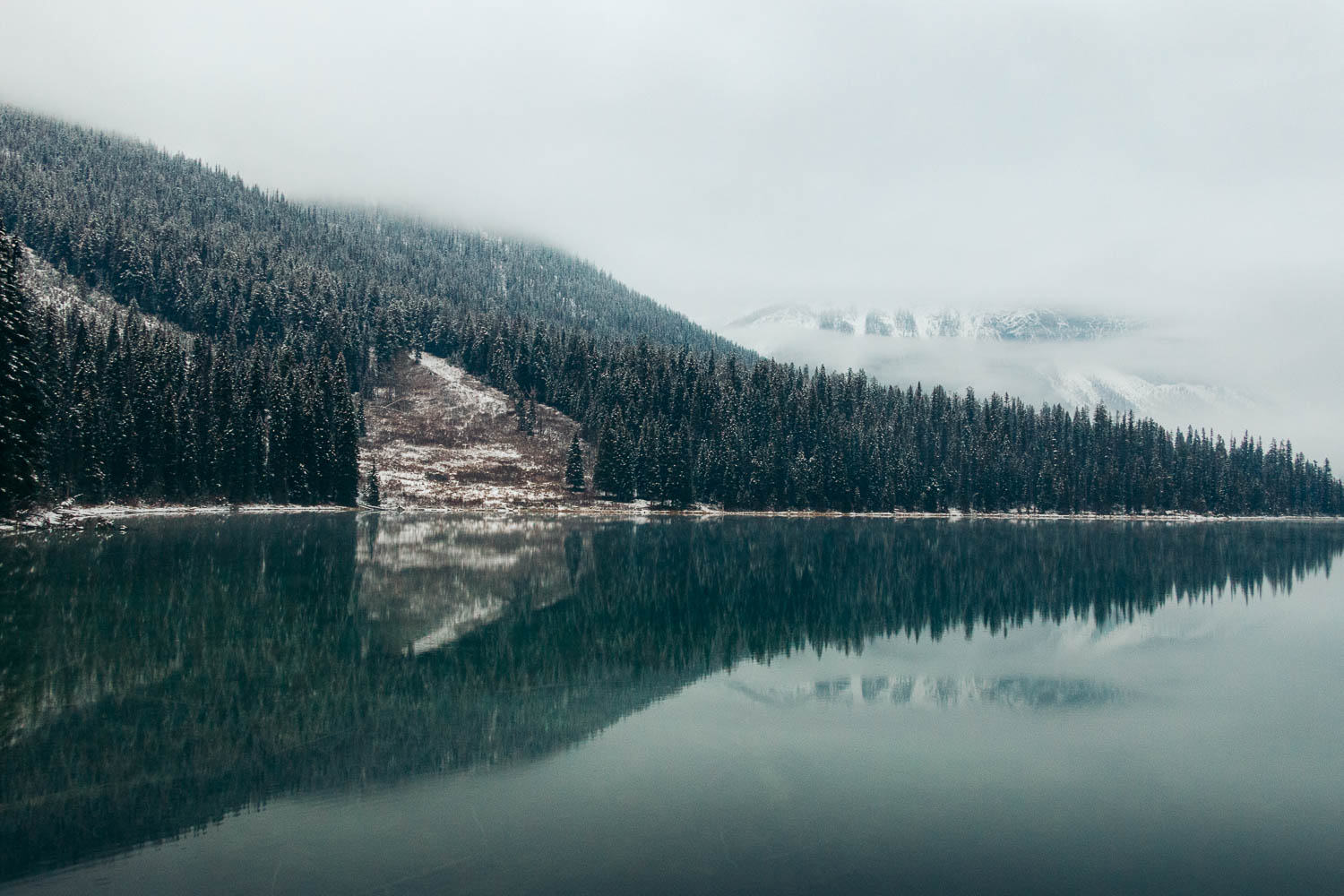 Emerald Lake - Roads and Destinations