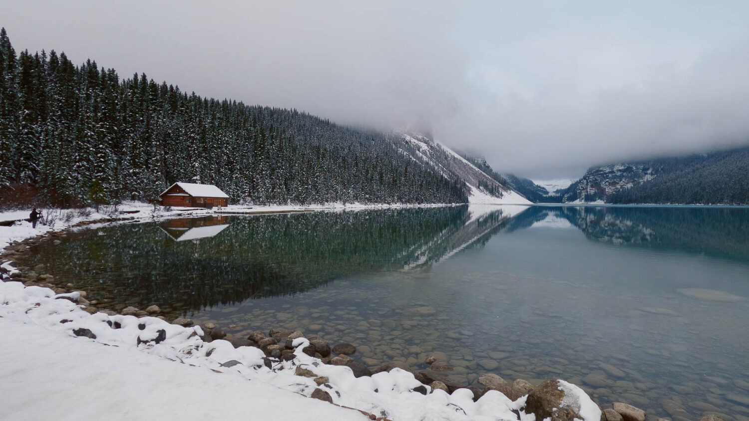 Lake Louise - Roads and Destinations