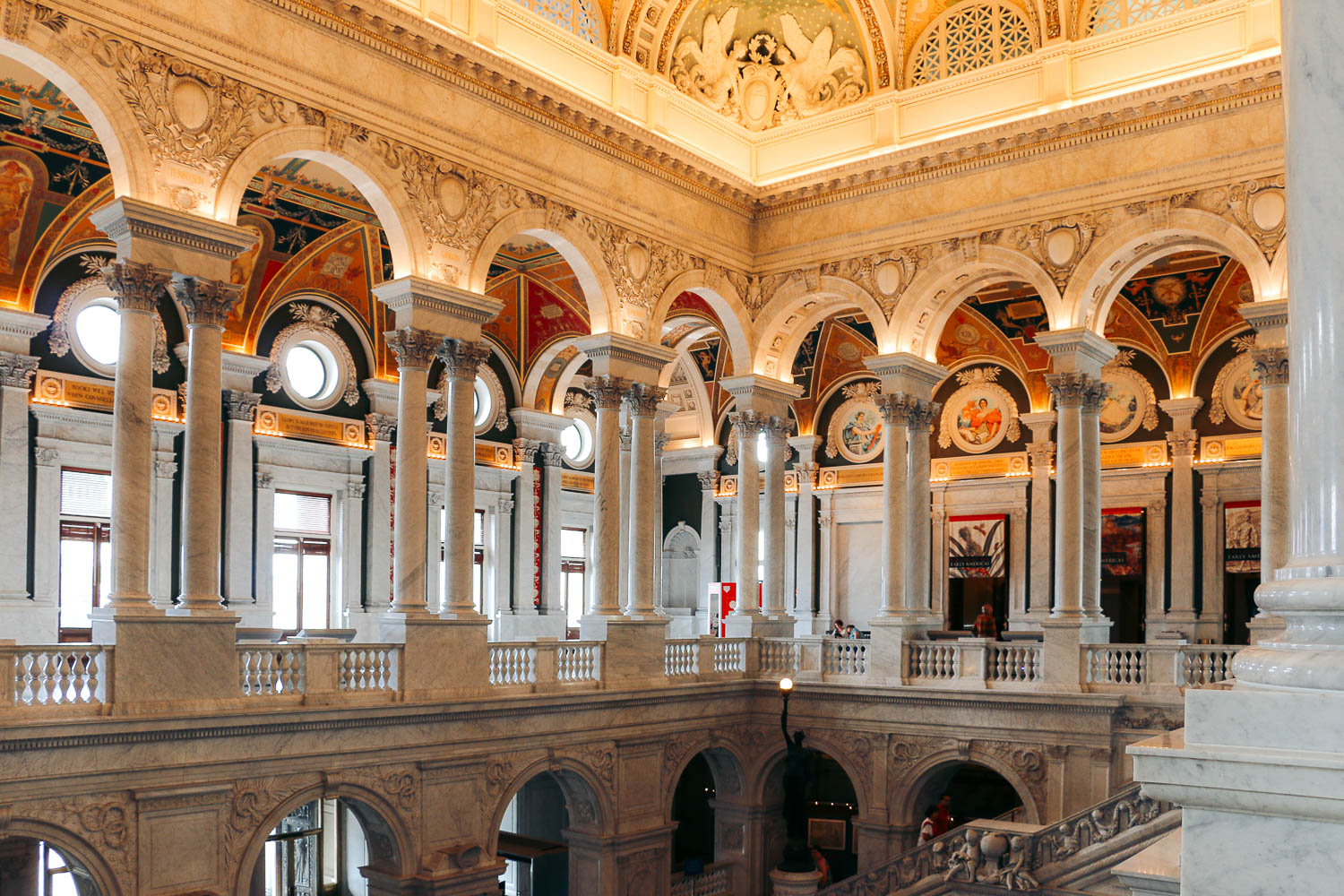 The world's most remarkable libraries - Roads and Destinations