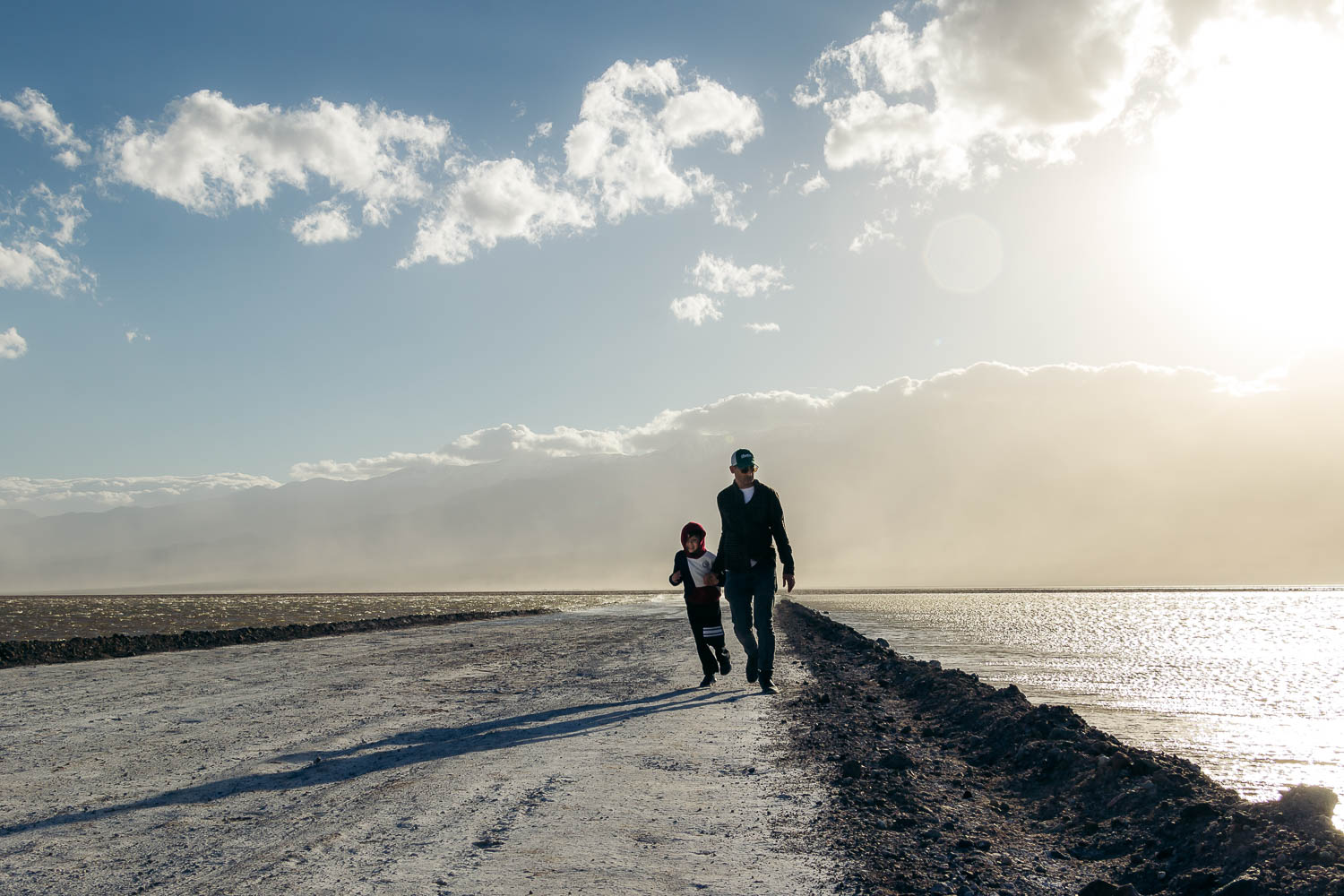 Lake Manly, a rare lake in Death Valley - Roads and Destinations