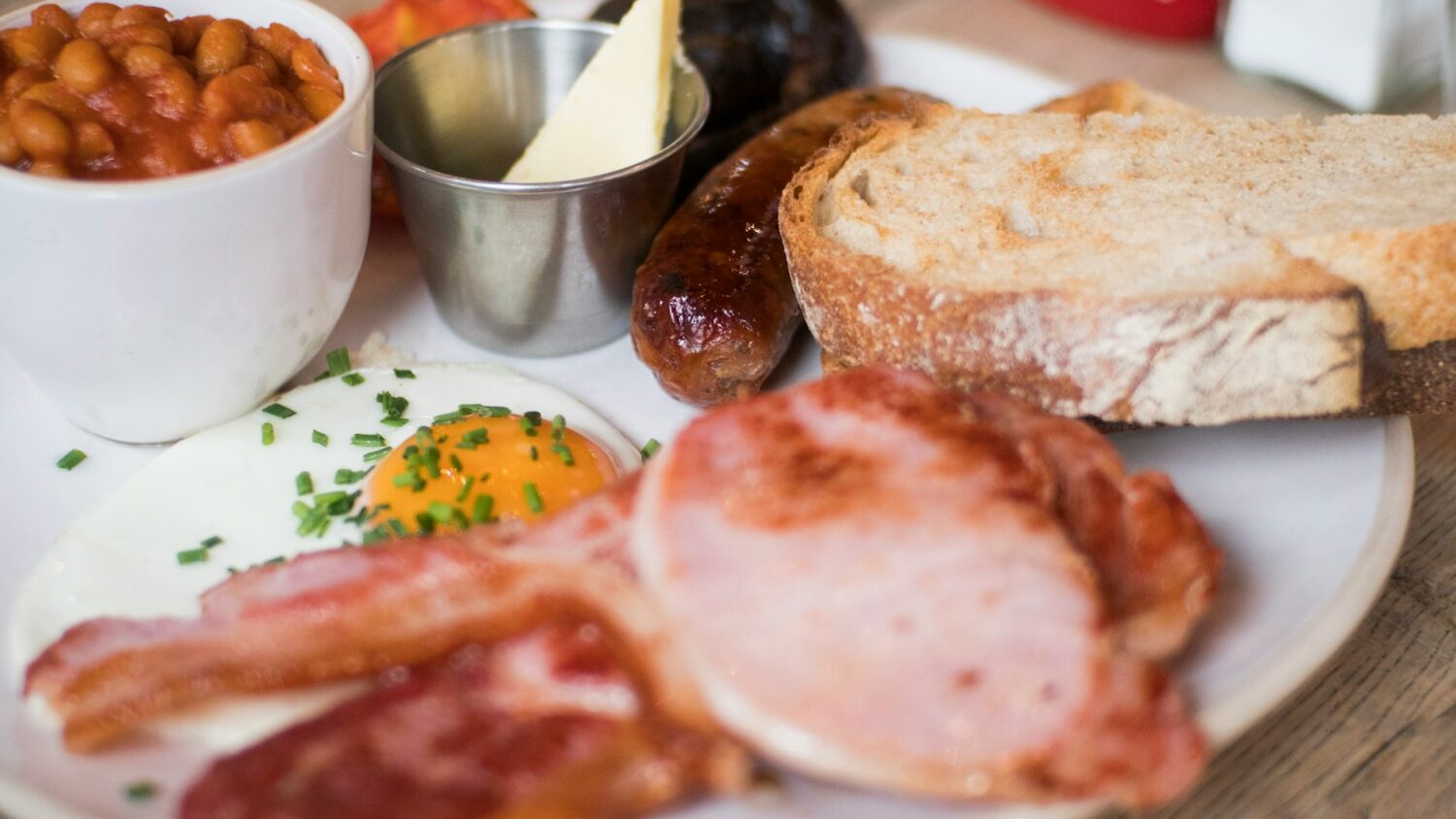 Traditional breakfasts around the world | Roads and Destinations