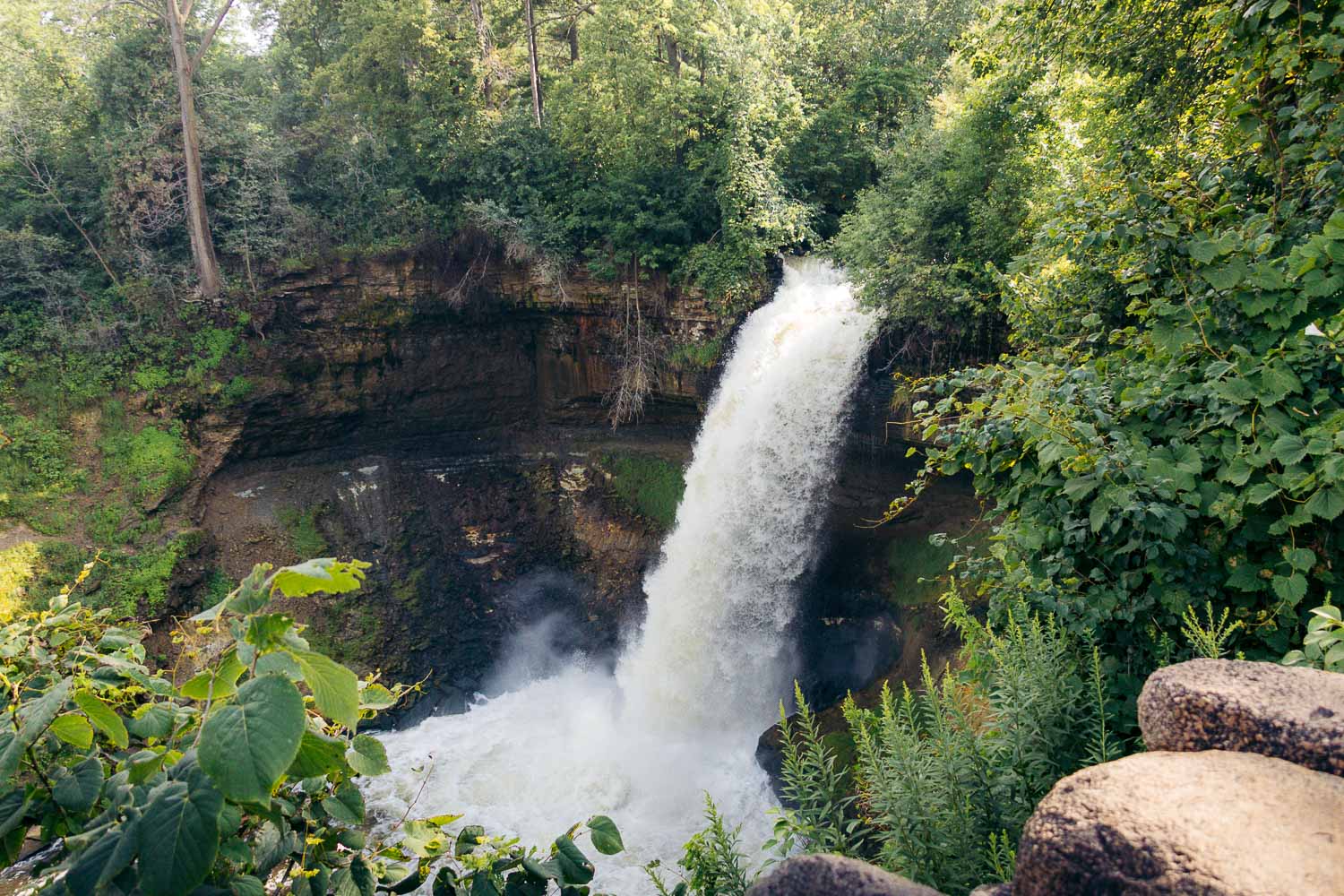 Minnehaha Falls | Roads and Destinations